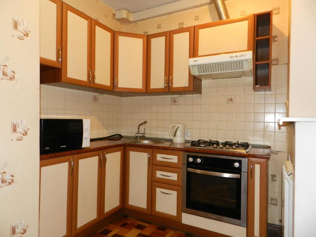 1-Room Apartment 50M2 On Metalurhiv Avenue 17, By Grandhome Zaporizhia Buitenkant foto
